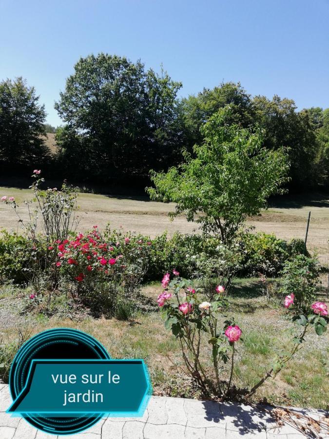 Du Coq A L'Ame Bed & Breakfast Naves  Bagian luar foto