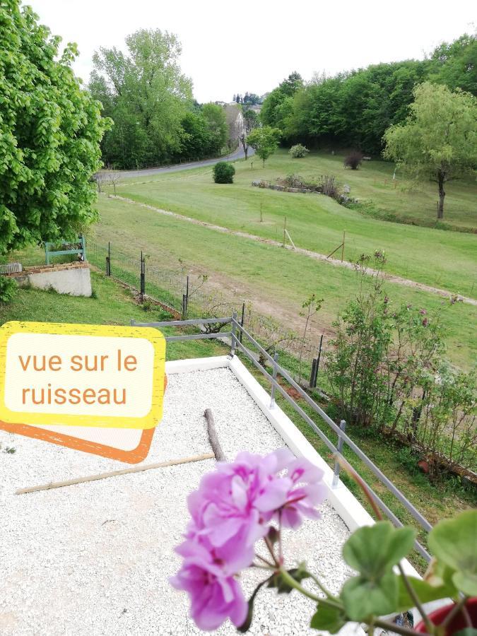 Du Coq A L'Ame Bed & Breakfast Naves  Bagian luar foto