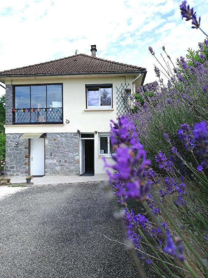 Du Coq A L'Ame Bed & Breakfast Naves  Bagian luar foto